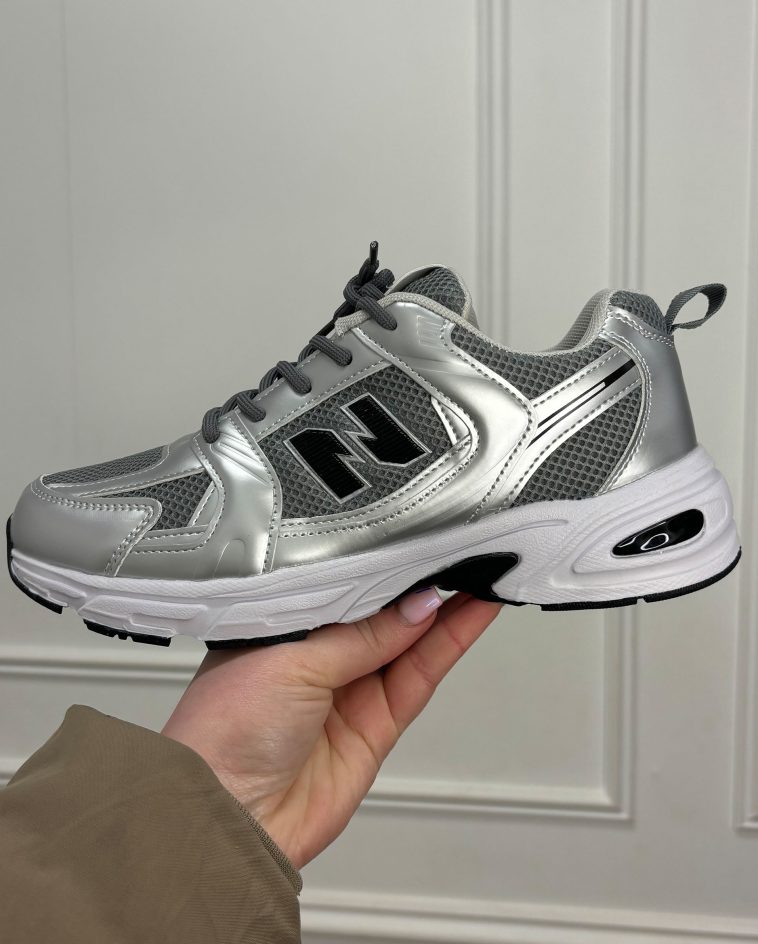 Silver/Grey Trainer