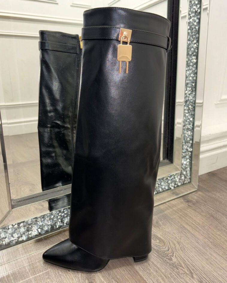 Black Lock Fold Boot