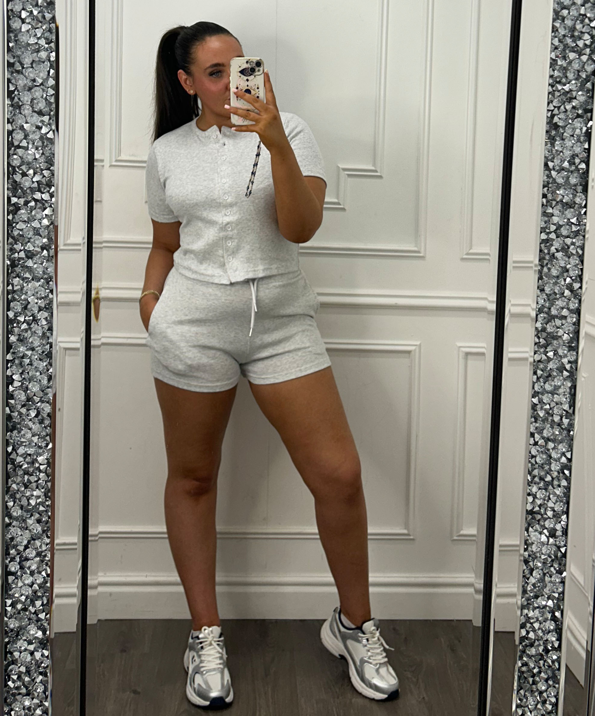 newbuttonshorts1 newbuttonshorts1