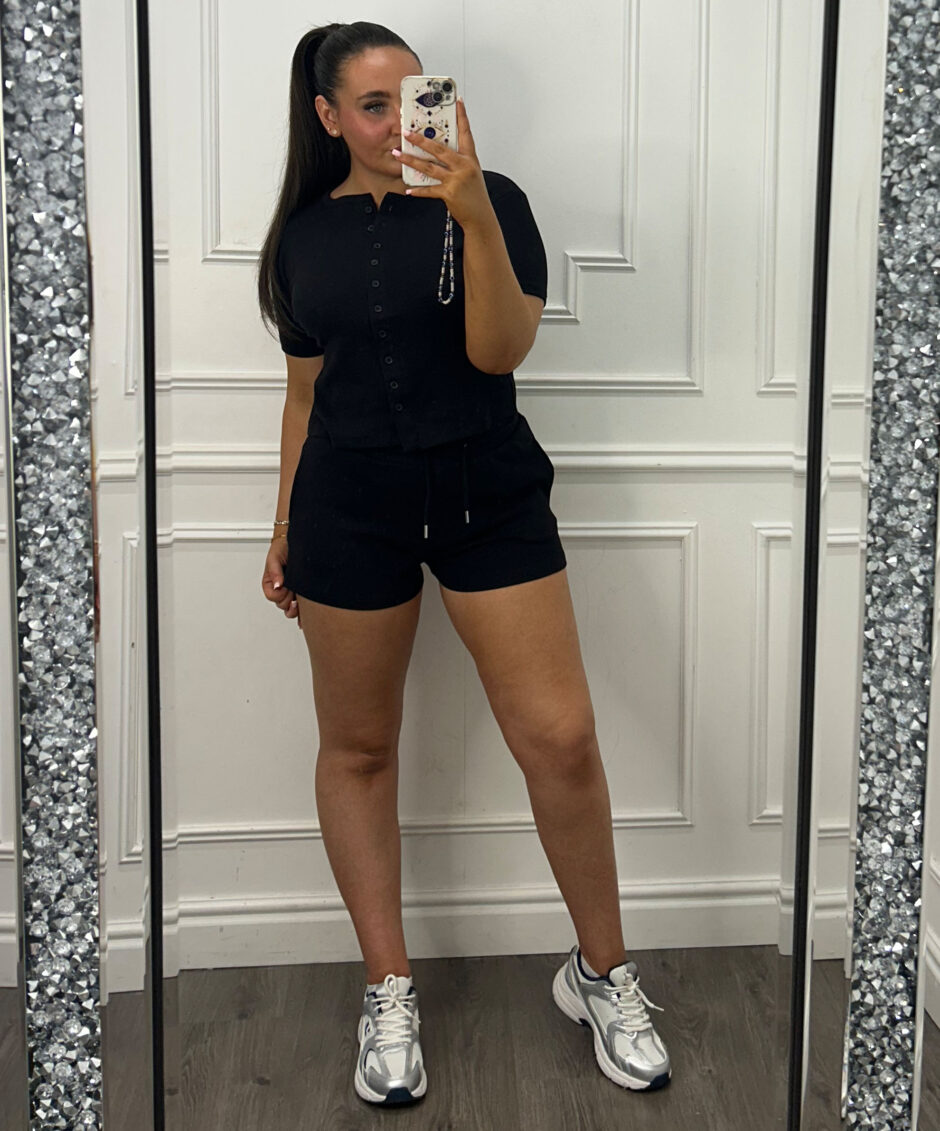 newbuttonshorts4 newbuttonshorts4