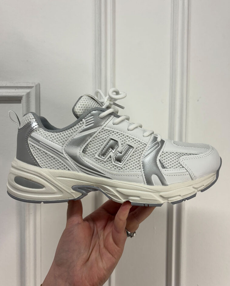 White/Silver Trainer