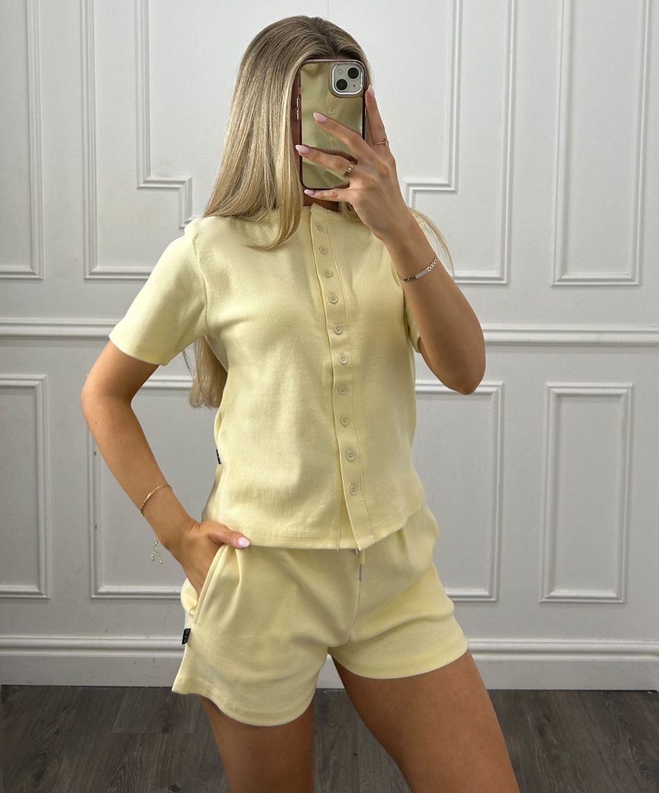 buttonshortsco3 buttonshortsco3